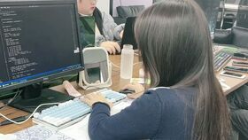 技术为本 为什么大学毕业应优先选择互联网行业而非销售或工厂工作